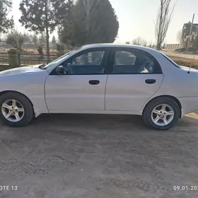 Daewoo Lanos 1999