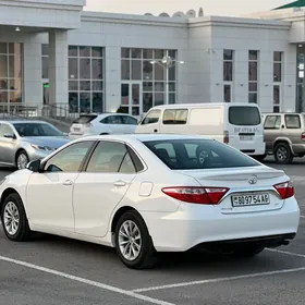 Toyota Camry 2016