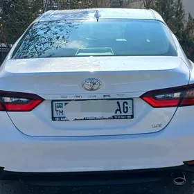 Toyota Camry 2021