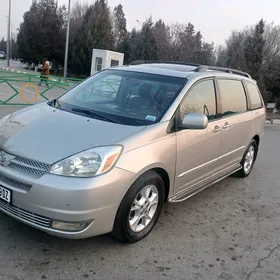 Toyota Sienna 2005