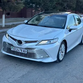 Toyota Camry 2018