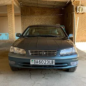 Toyota Camry 2000