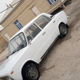 Lada 2104 1985