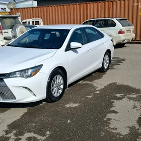 Toyota Camry 2016