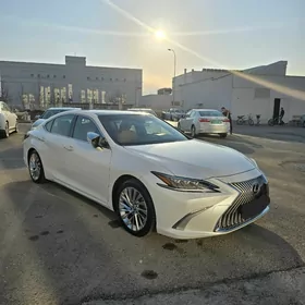 Lexus ES 350 2020