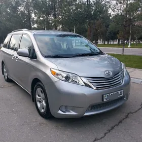 Toyota Sienna 2017