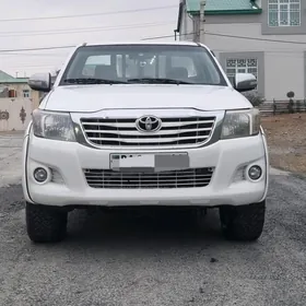 Toyota Hilux 2013