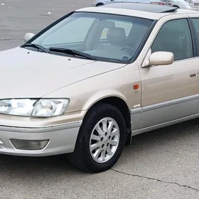 Toyota Camry 1999