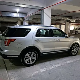 Ford Explorer 2018