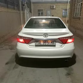 Toyota Camry 2016