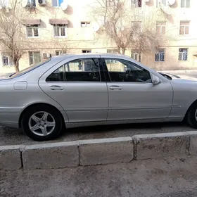 Mercedes-Benz S-Class 2003