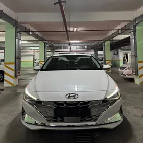 Hyundai Elantra 2021