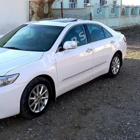 Toyota Camry 2011