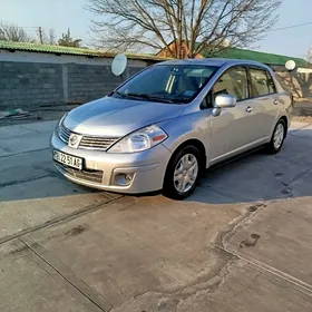 Nissan Versa 2010