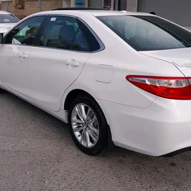 Toyota Camry 2017