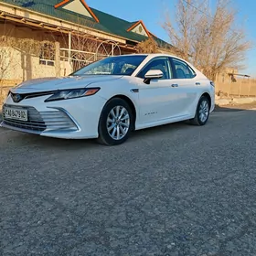 Toyota Camry 2018