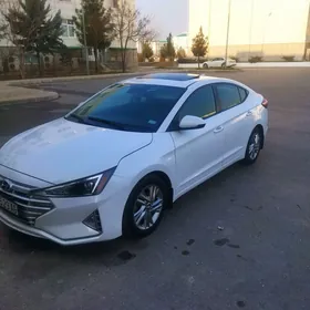 Hyundai Elantra 2020