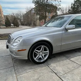 Mercedes-Benz E320 2003