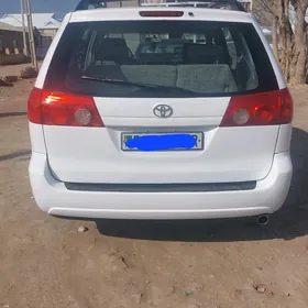 Toyota Sienna 2006