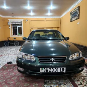 Toyota Camry 2001