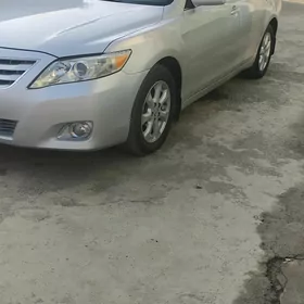 Toyota Camry 2010