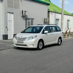 Toyota Sienna 2017