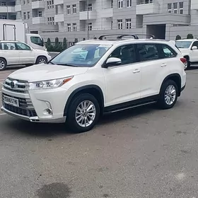 Toyota Highlander 2019