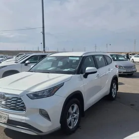 Toyota Highlander 2021