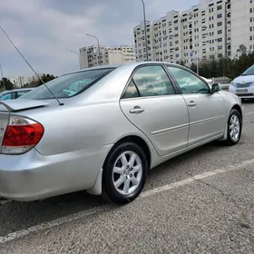 Toyota Camry 2004