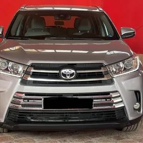 Toyota Highlander 2018