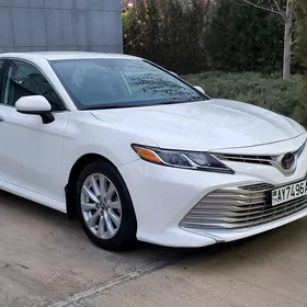 Toyota Camry 2020