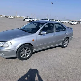 Nissan Sunny 2003