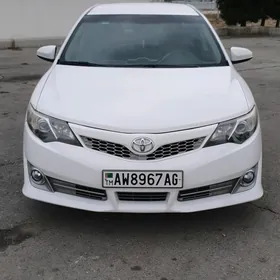 Toyota Camry 2013