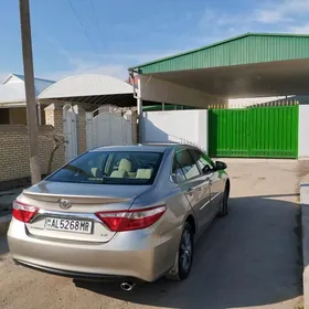 Toyota Camry 2017