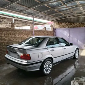 BMW 320 1992