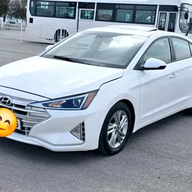 Hyundai Elantra 2020