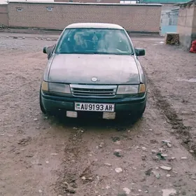 Opel Vectra 1992