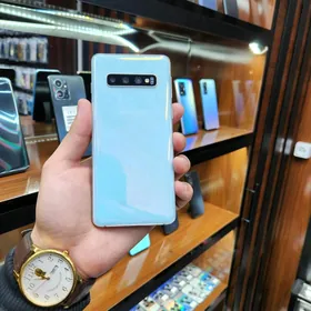 Samsung S10   8/128Gb