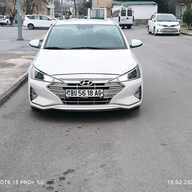 Hyundai Elantra 2019