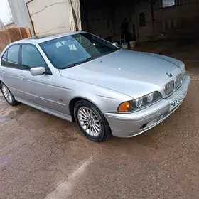 BMW E39 2003