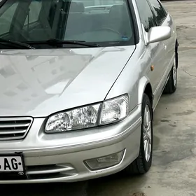 Toyota Camry 1999