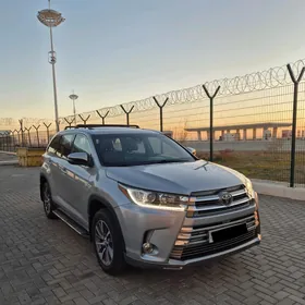 Toyota Highlander 2019