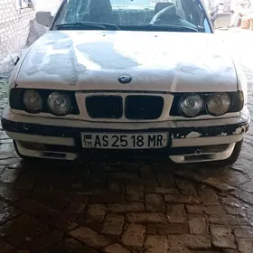 BMW 525 1989