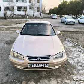 Toyota Camry 2001