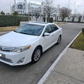 Toyota Camry 2013