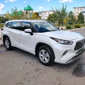 Toyota Highlander 2020