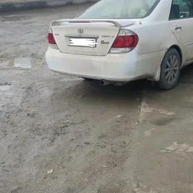 Toyota Camry 2004