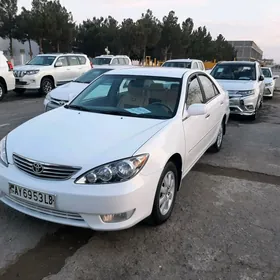 Toyota Camry 2004