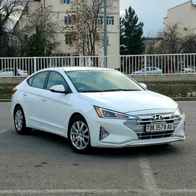 Hyundai Elantra 2020