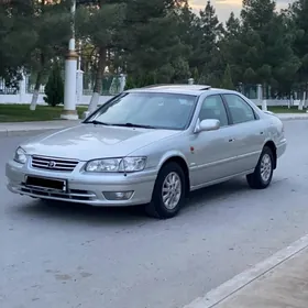 Toyota Camry 2001